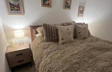 Dunmuir House 4 Bedroom 2 bathroom House & Garden in Denny - Photo 50