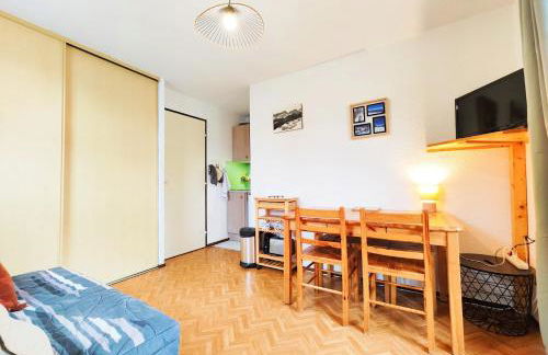 Appartement Lélex - 5 personnes - pied des pistes - vue montagne - Foto 10