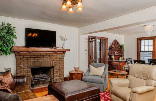 Brick River Escape 1909 Historic Home - Foto 1