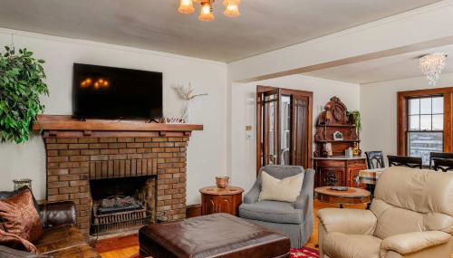 Brick River Escape 1909 Historic Home - Foto 1