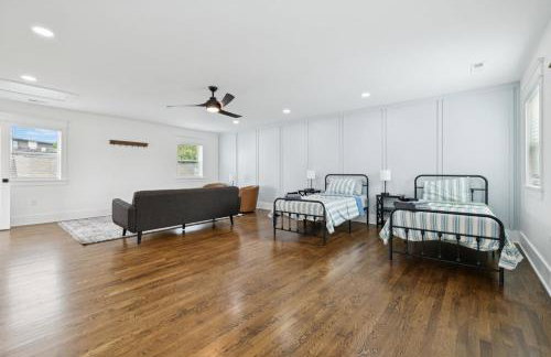 Nash Urban Oasis with Rooftop and Modern Amenities - Foto 59