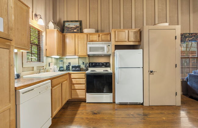 Cabins at Green Mountain - Photo 14