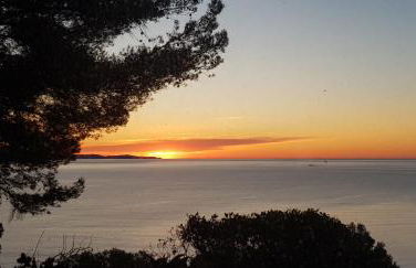 L'Odyssée provençale, un duplex de charme de 2 chambres au pied du village médiéval de Bormes-les-Mimosas, offrant des prestations haut de gamme et une superbe vue sur le Massif des Maures - Foto 37