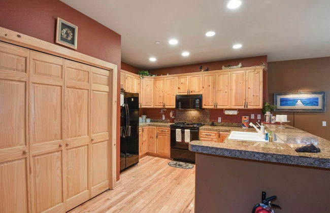 Crystal Charm Amazing 3 BDR Condo Close to Beaches, Casinos, & Skiing! - Foto 6