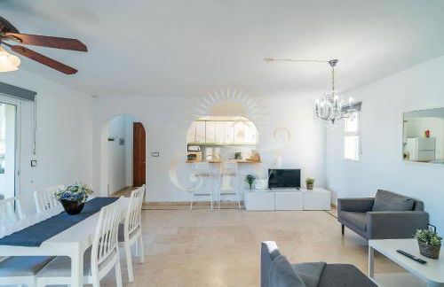 CYV Simple living near beach w pool in Fuengirola - Photo 15