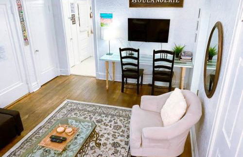 (53.1N) Walk to Forest Park in Comfort! - Foto 14