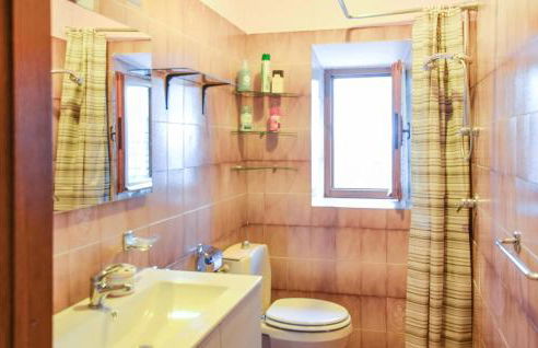 2 Bedroom Cozy Home In Bagni Di Lucca - Foto 17