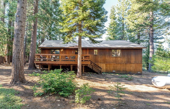Whiskey Springs by Avantstay Classic Cabin Near Tahoe Donner Ski Area! - Foto 33