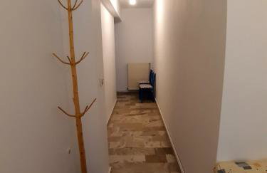 Glyfada's Family Apartment - Photo 23