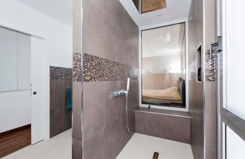 Independent villa with an immense heated pool! - Foto 2