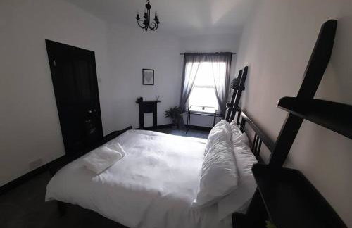 Chic 5 double bedroom house - 15 min to Manchester - Foto 61