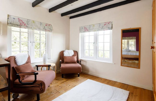 Tranquil Luxe in Country Cottage - Photo 72