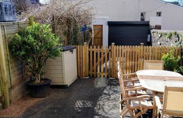 Substantial 5 bedroom townhouse with disabled access apartment, private off road parking space with EV point from 15th April 26, jaccuzi bath, Netflix and Wifi, near Argyle, boutique shops eateries and pubs - Foto 77