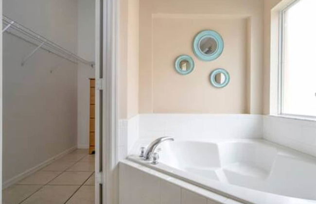 Amazing 5 BR w Game Room Minutes From Disney - Foto 38