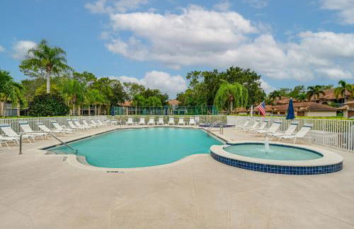 Golf, Swim and Relax! Condo 8 Mi to Dtwn Naples - Foto 2