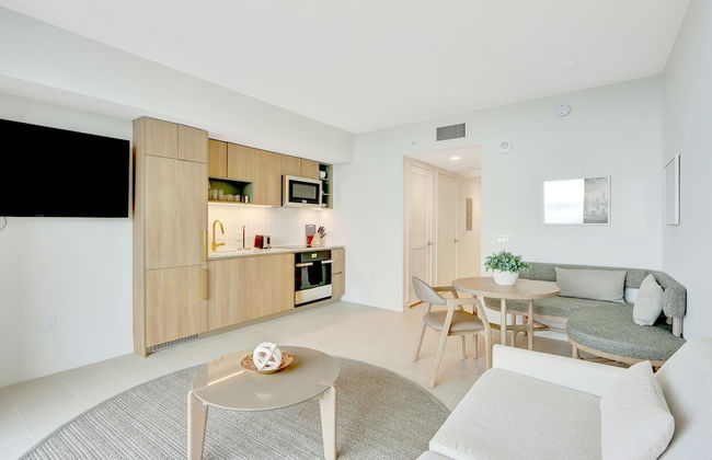 Miami Boutique Suites - Photo 13