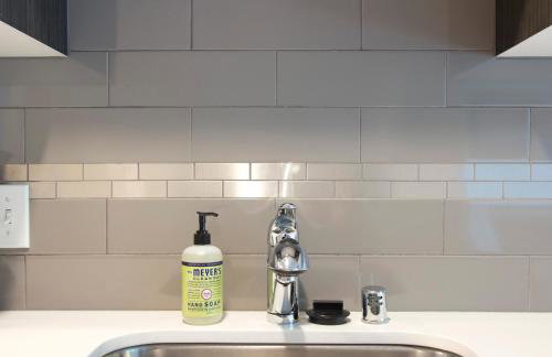 Amazing Capitol Hill Apartment with Free Parking! - Foto 7