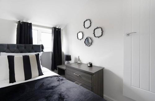 Chic Retreat Coastal Town Sleeps 4 - Foto 8