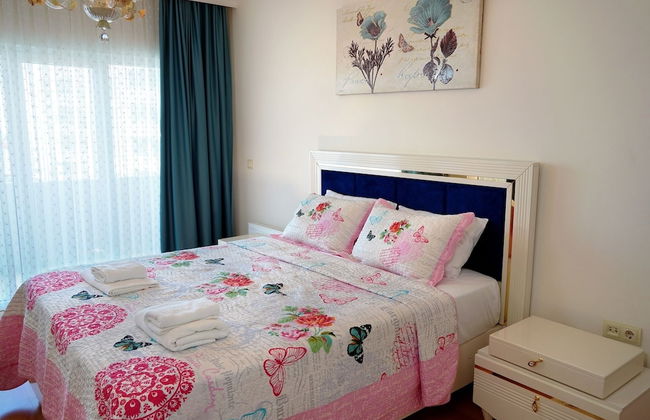 Zenofon Residence - Photo 4