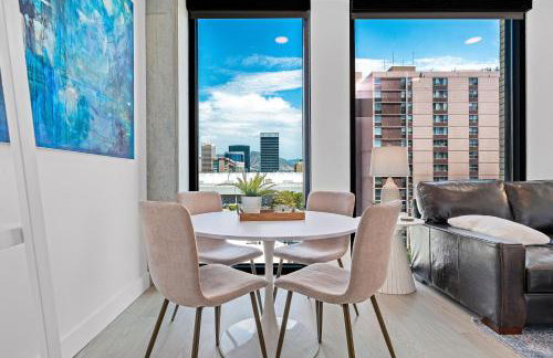 Downtown views! Amazing pool gym hottub Luxury apt - Foto 13