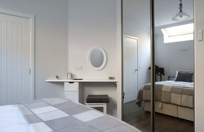 Quiet Ground Floor Mews Flat and Parking - Foto 5