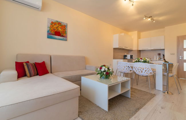 Varna South Bay Apart Complex - Photo 9