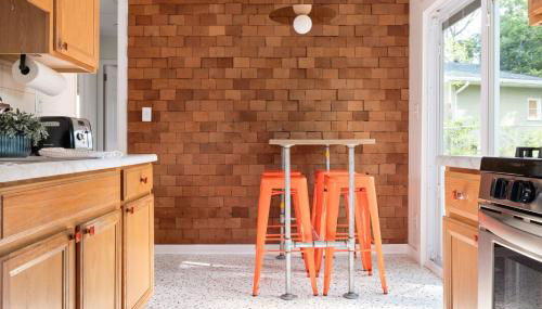 Peaceful Gem HotTub Fenced Yard & Near Downtown - Foto 3