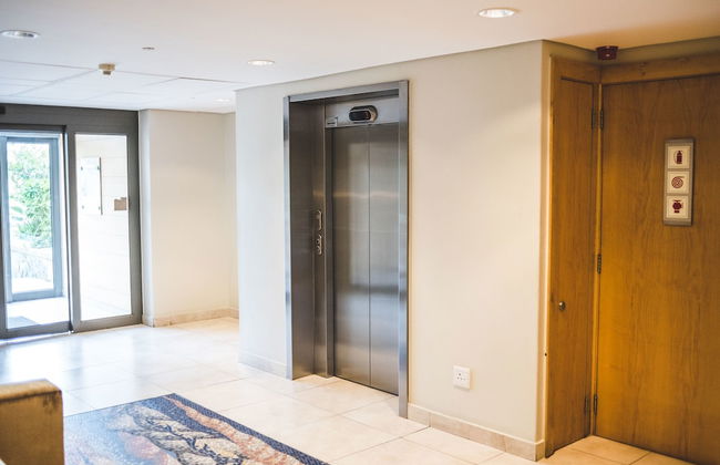 205 Pembroke - Photo 2