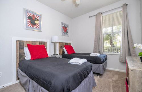 Cozy 4Bd Home Pool & Hot Tub at Trafalgar Resort - Foto 18