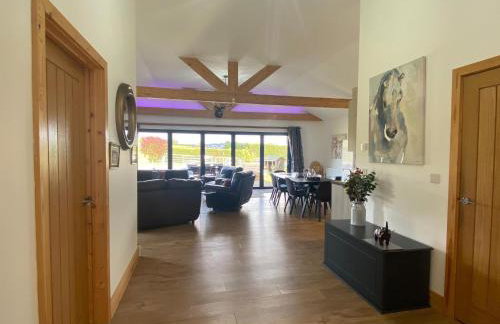 King Richard's Luxury Lodge - Sleeps up to 8, Dog Friendly, Near Sherwood Forest at Fairview Farm in Nottingham set in 88 acres and great for Groups, Family Gatherings & Corporate events - Foto 24