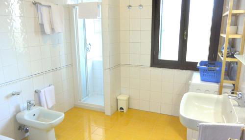 Ca' Nova Apartments - Foto 2, Shower