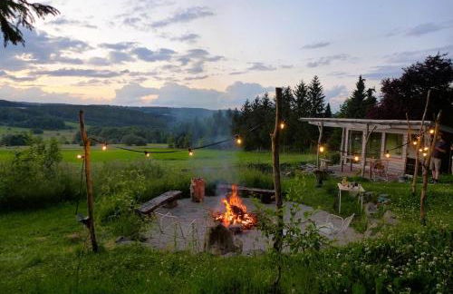 Vacation home with a view of nature, home theater, fireplace - Foto 31
