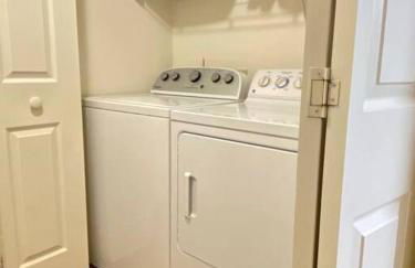 Hidden Gem in SE Boise with hot tub and wood burning fireplace - Foto 6