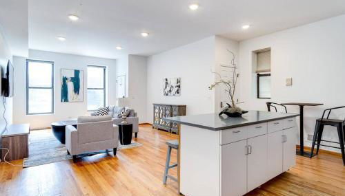 Goose Island Central Downtown Prime Location with access to patio CHI - 1 - Foto 4