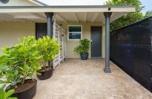 2 BD Home w/ Private Parking, Private Yard & W/D - Photo 32