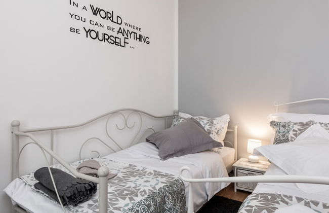 Bright & Modern on Top Location - Foto 2