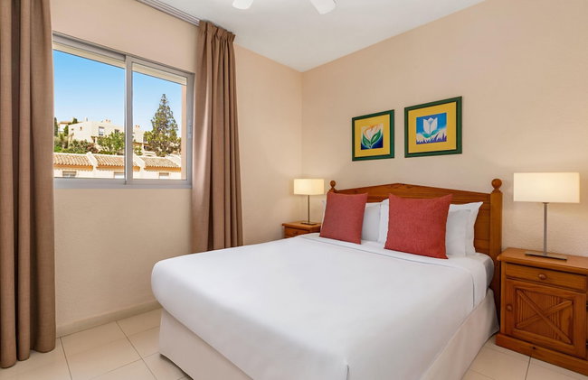 Ramada Hotel & Suites by Wyndham Costa del Sol - Foto 93