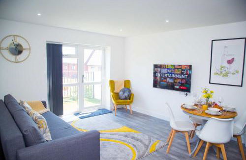 Bridge Court by Sterling Edge Apartments - Luxury Aparthotel - Stylish 1-bed Apartments - Balcony with Canal View or Private Garden - Free Parking - Foto 26