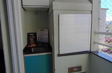 Apto Itaguá com piscina, churrasqueira, Wi-Fi e Ar Cond - Foto 13