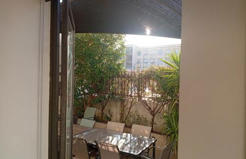 Appartement avec beaucoup de cachet central et calme - Foto 6