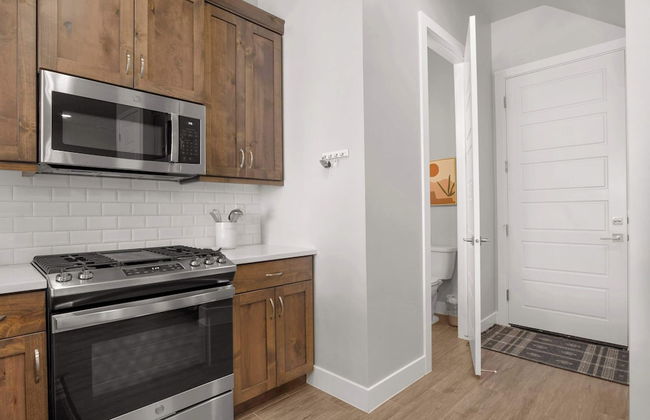 Coral Paradise Community Pool - Photo 11