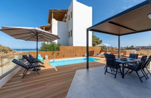 Blue Essence Seaside Villa and Suite - Photo 4