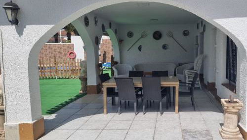 SE ALQUILA CHALET CON PISCINA Y YACUCCI - Foto 2