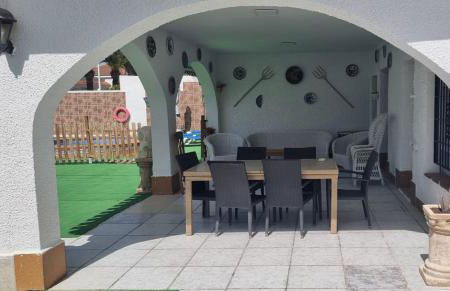 SE ALQUILA CHALET CON PISCINA Y YACUCCI - Foto 2