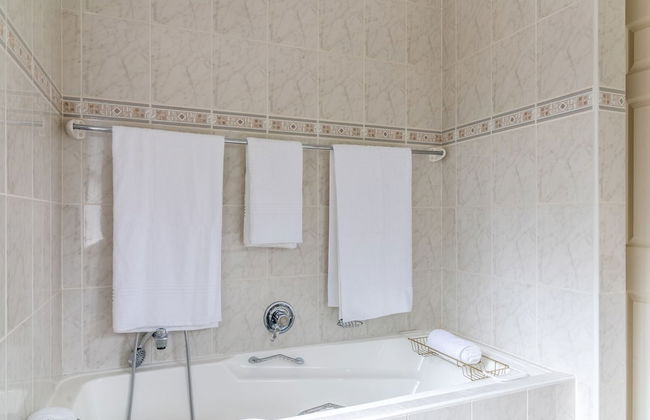 Selborne Golf Estate First Private Stays - Photo 59