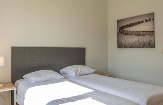 Restyled Bungalow with Dishwasher near Cozy Domburg - Photo 3