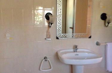 Chalet en el Monte con Piscina - Foto 10