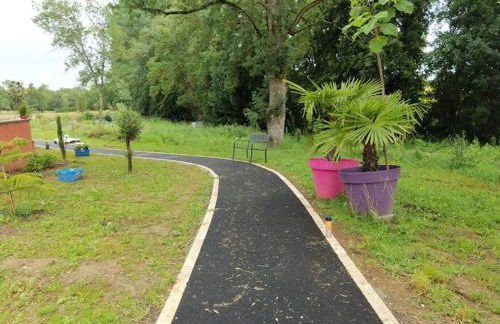 Belle Quercynoise piscine jacuzzi partagés - Foto 27