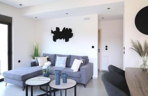 Villa Viventia with Heated Pool - Photo 8