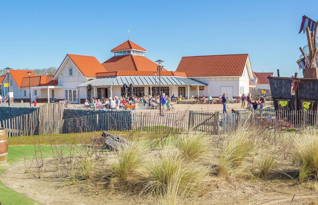 Villa in Cadzand-bad Near North Sea Beach - Photo 18